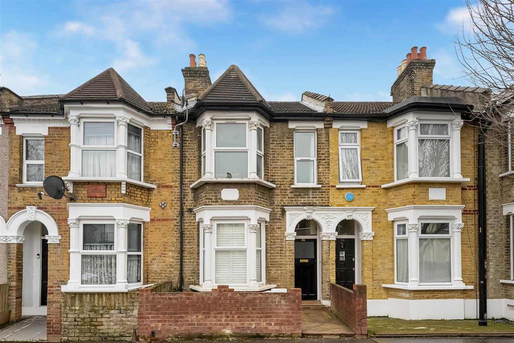 Property photo 1 of 12 1