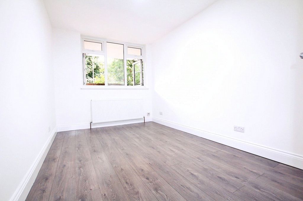 Property photo 2 of 6 Picture No. 01