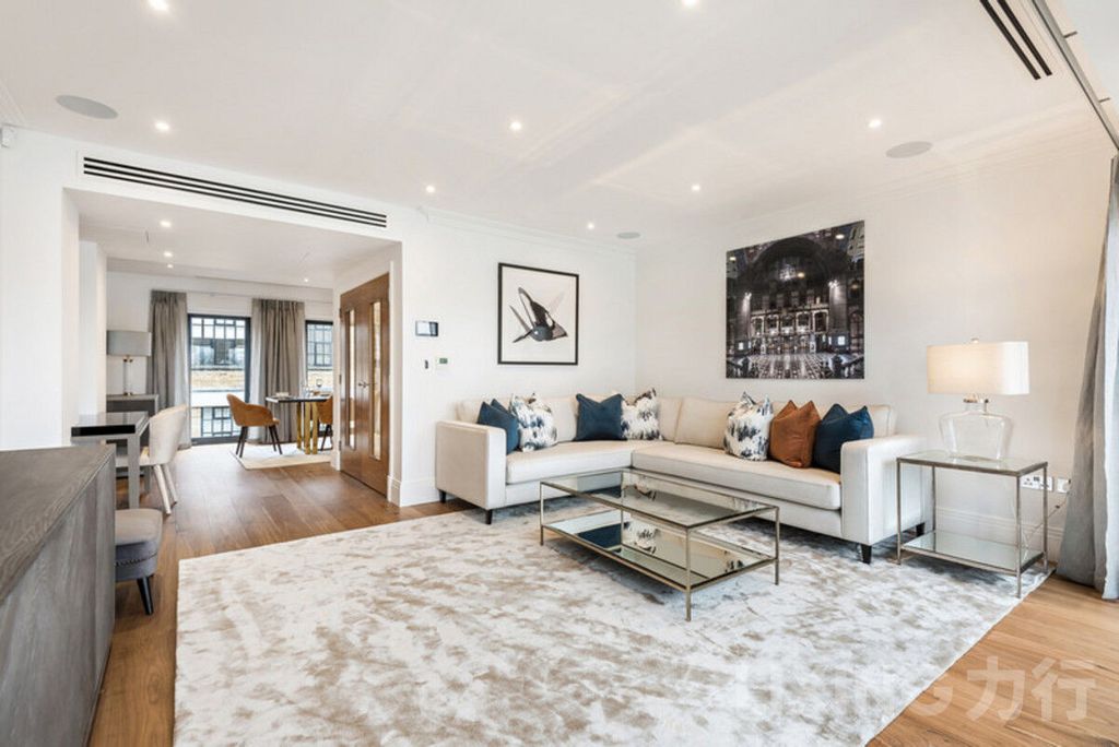 Property photo 3 of 17