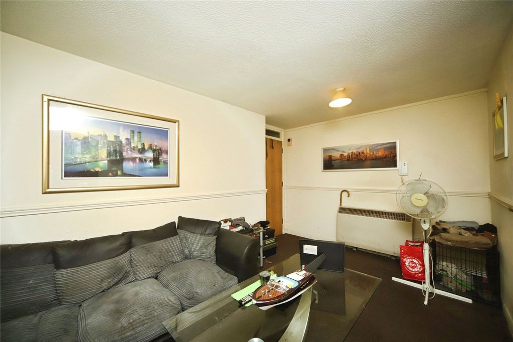 Property photo 3 of 10 Picture No. 11