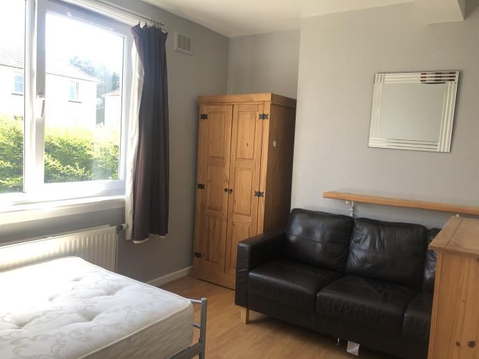 Property photo 2 of 5 Bedroom 2