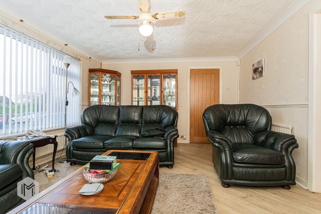 Property photo 3 of 25 Picture No. 03