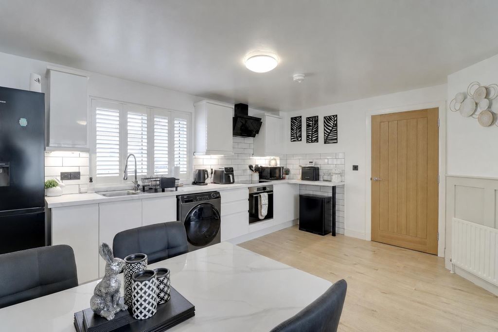 Additional image 6 of 2 bed flat for sale20 Mark Mews, Newtownards BT23