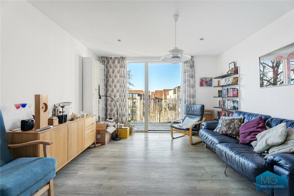 Property photo 3 of 23 Picture No. 19