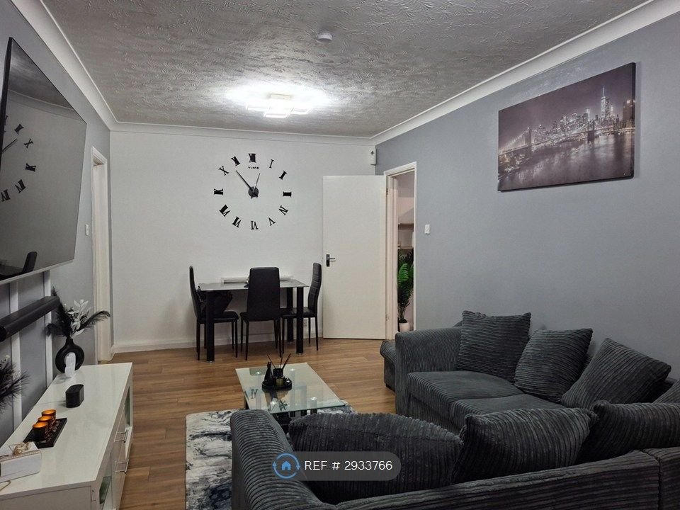 Property photo 1 of 5 Lounge / Diner