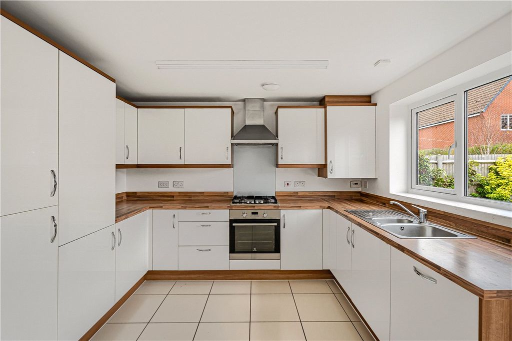 Property photo 3 of 25 Picture No. 03