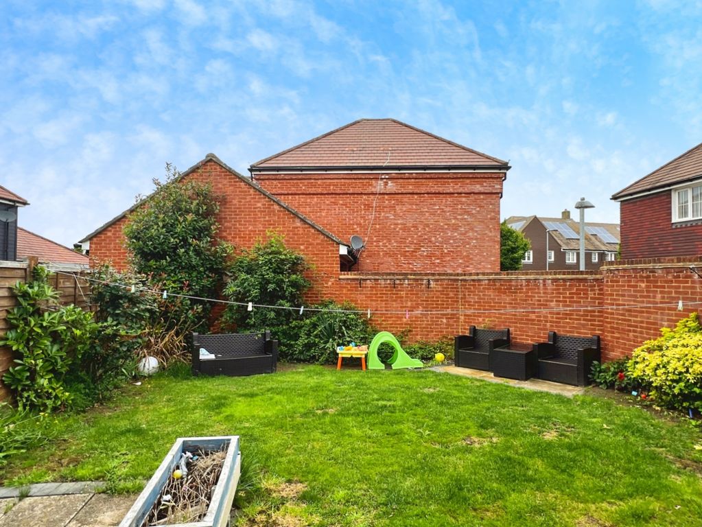 Property photo 2 of 21