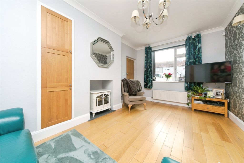 Property photo 2 of 24 Picture No. 08