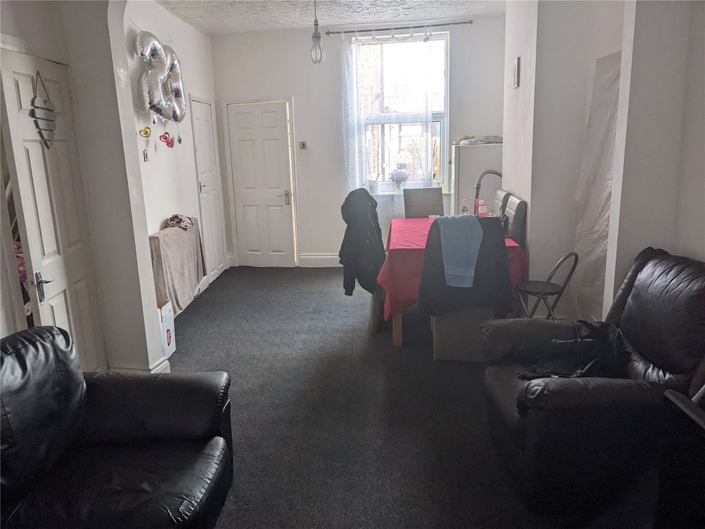 Property photo 3 of 8 Picture No. 08