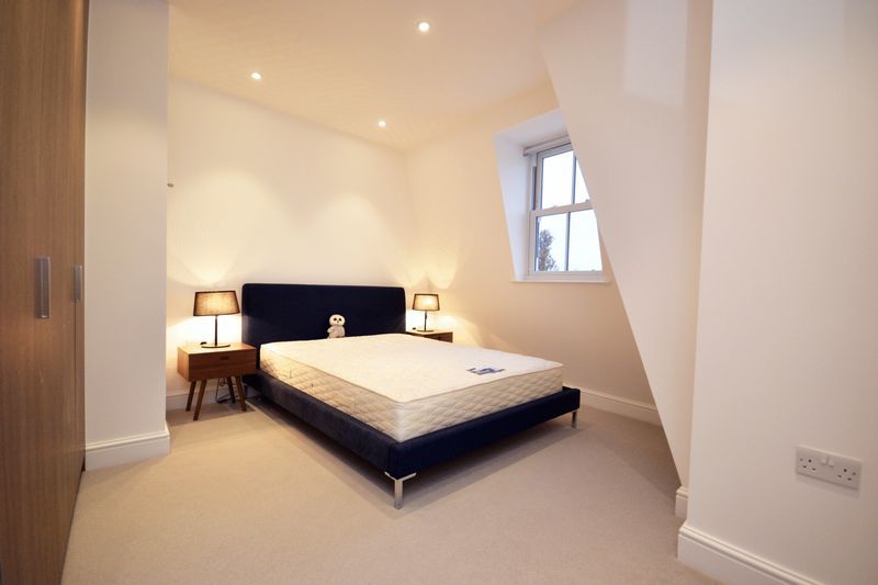 Property photo 2 of 8 Bedroom