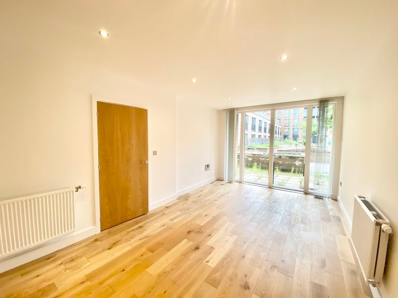 Property photo 3 of 8 Photo 2