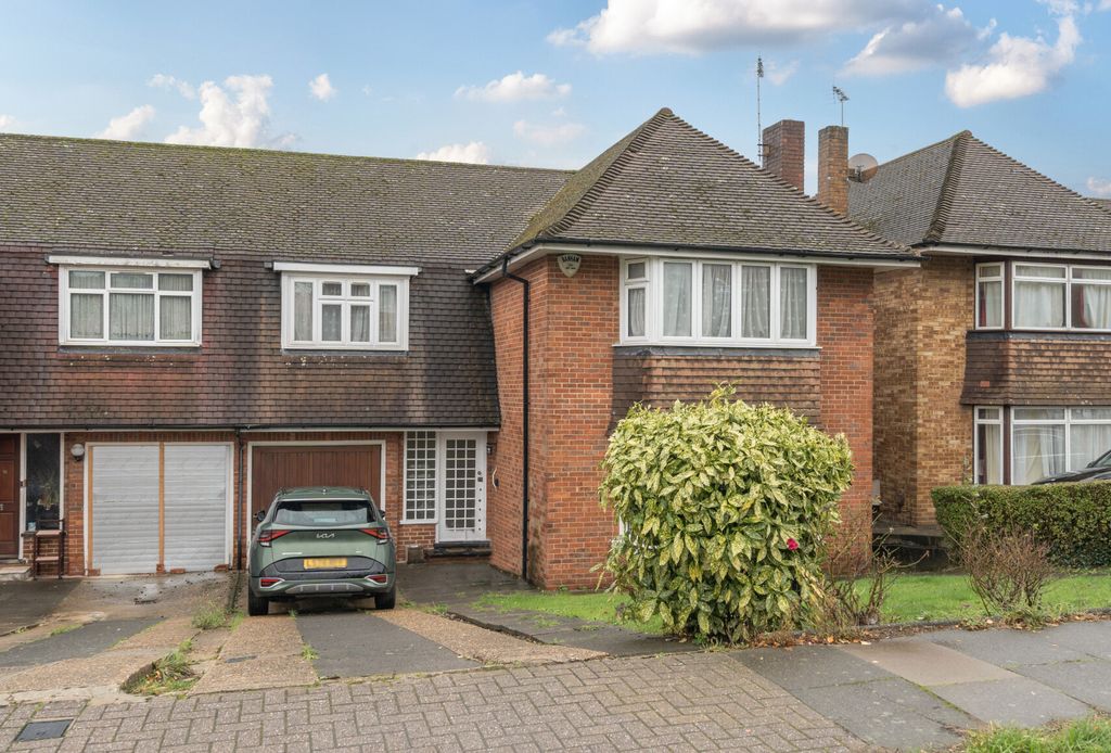 Property photo 1 of 11 1381540-3-691Dbba...