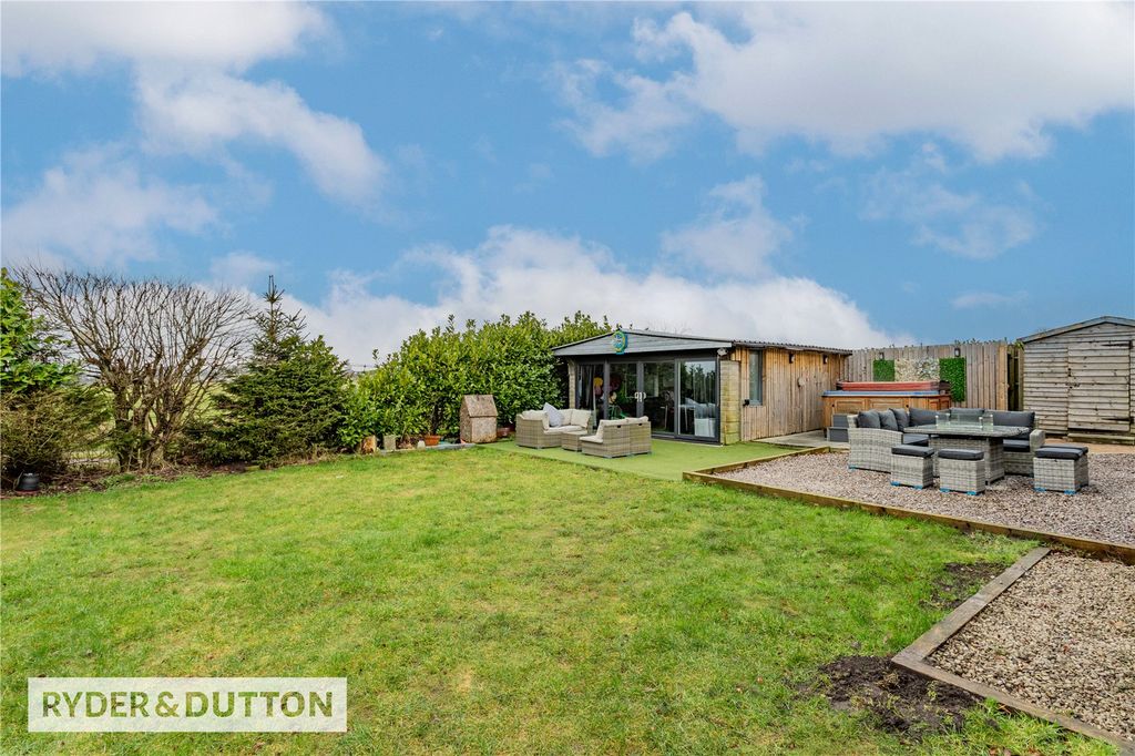 Property photo 3 of 28 Picture No. 43