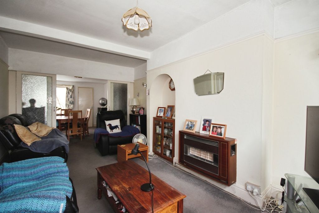 Property photo 2 of 15 Photo