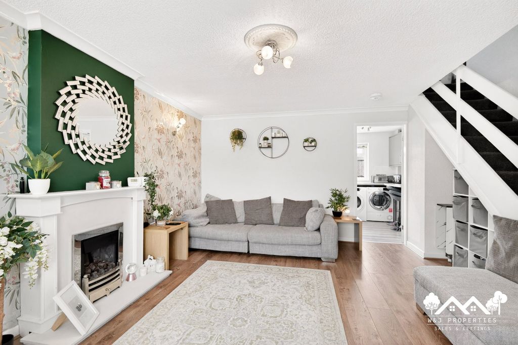 Property photo 3 of 31