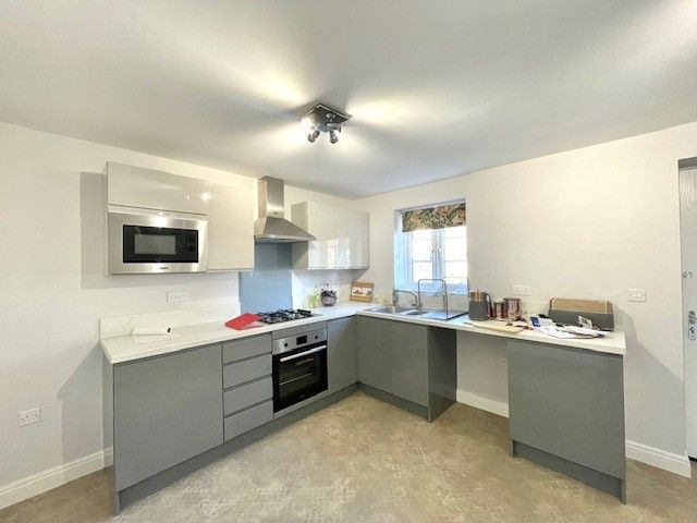 Property photo 3 of 9