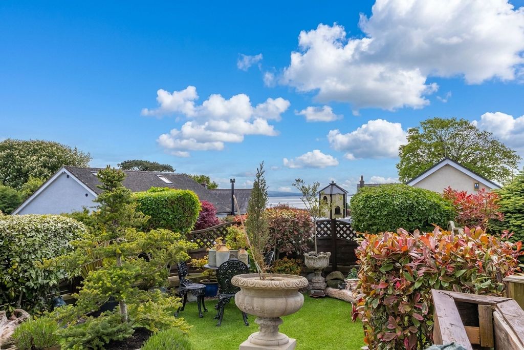 Property photo 1 of 27