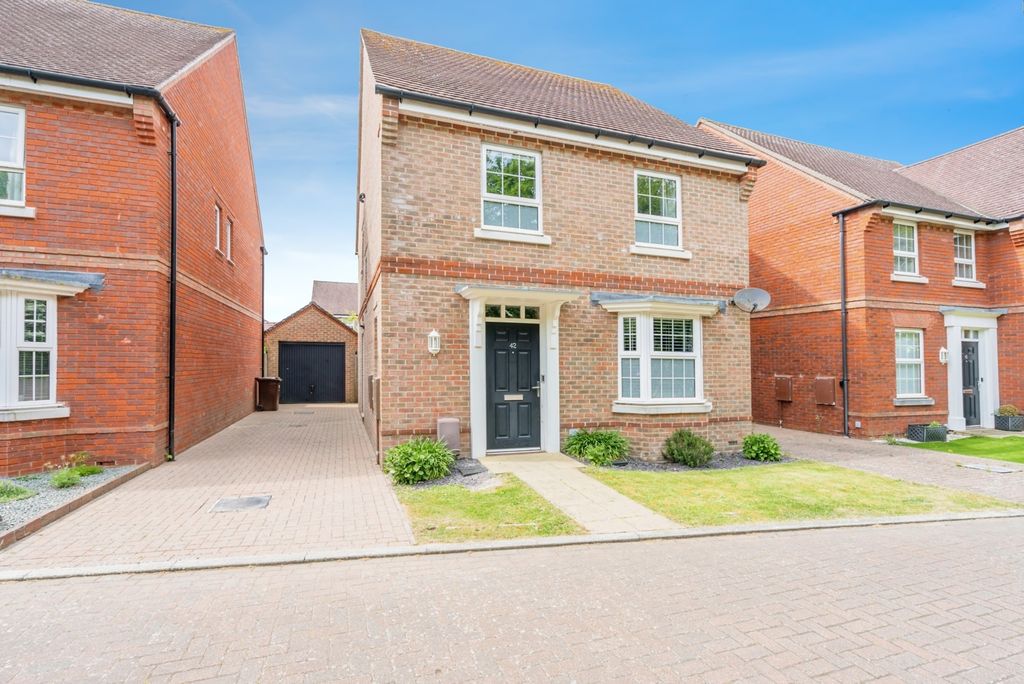 Property photo 1 of 17 Photo