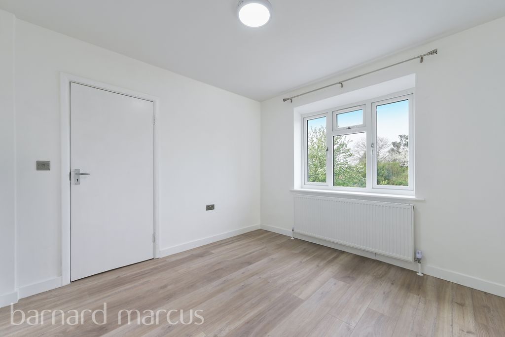 Property photo 3 of 9 Image