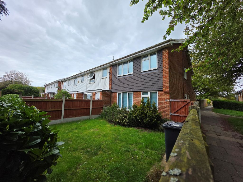 Property photo 1 of 3