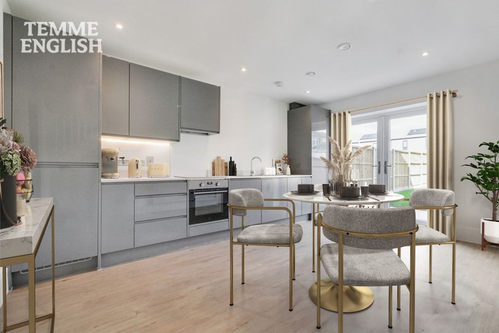 Property photo 2 of 24