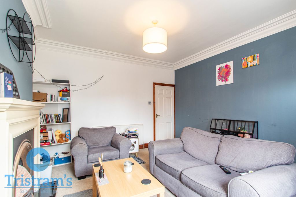 Property photo 3 of 18