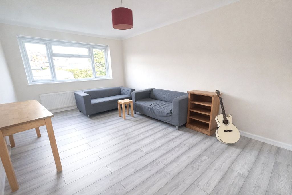 Property photo 2 of 13 Picture No. 53