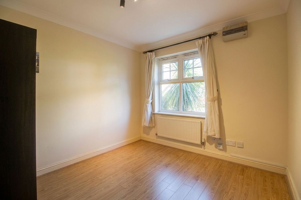 Additional image 9 of 4 bed detached house for saleJohn Newington Close, Kennington TN24