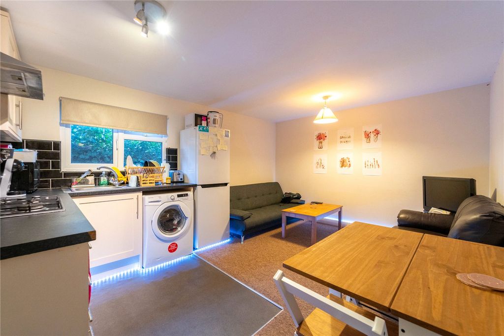 Property photo 3 of 14 Picture No. 08