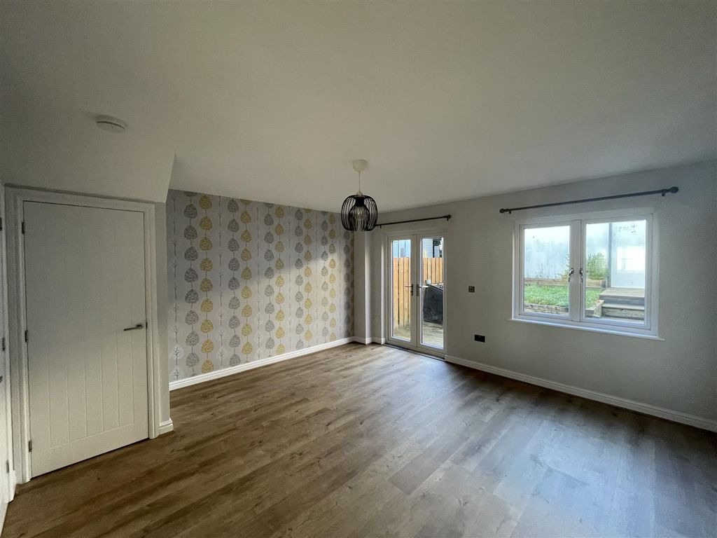 Property photo 3 of 10 Img_8684.Jpeg