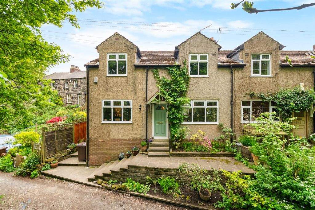 Property photo 1 of 19 Grove Terrace
