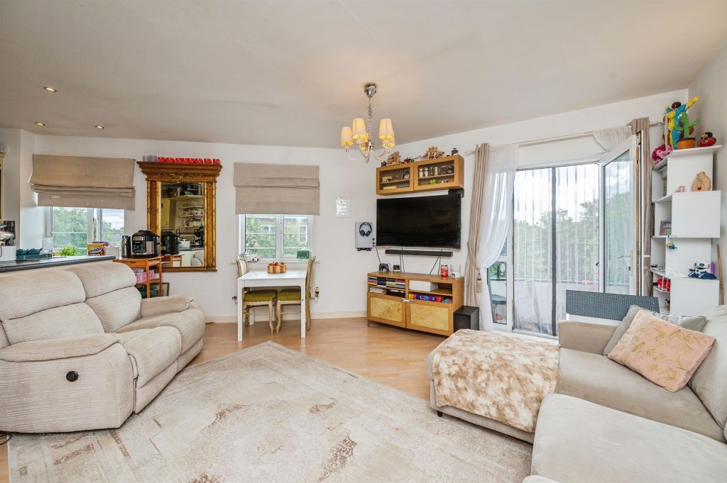 Property photo 2 of 17