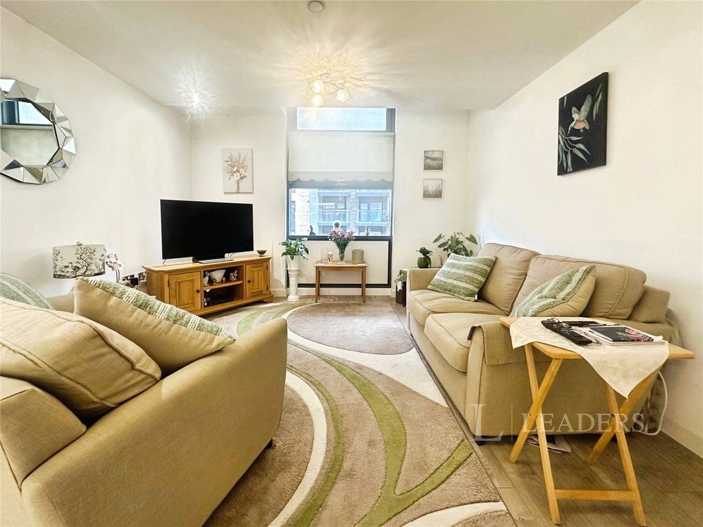 Property photo 2 of 10 Picture No. 25