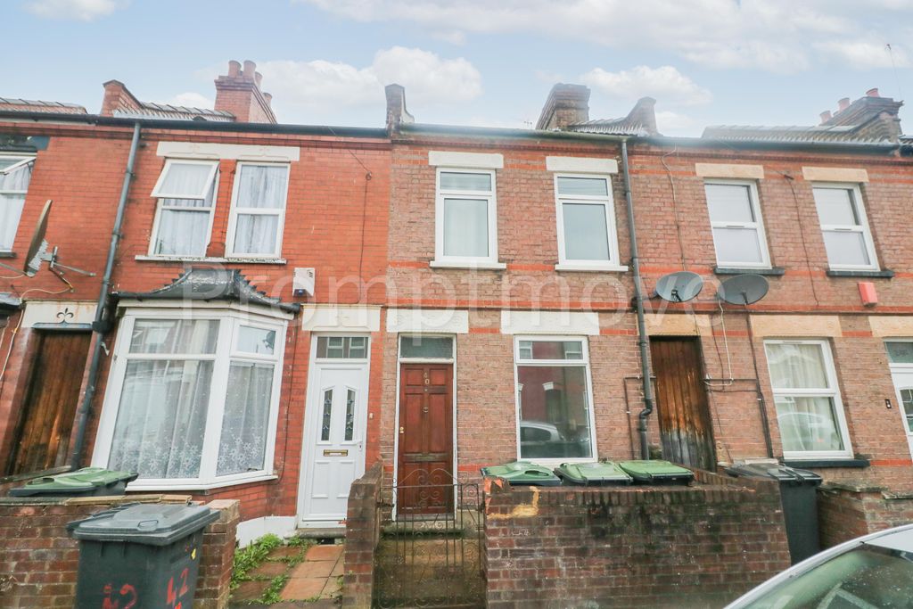 Property photo 1 of 10 Na