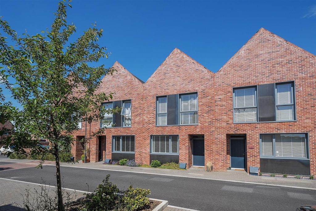 Property photo 1 of 19 1299059-28-682c89Ebb6660-Arw.Jpg