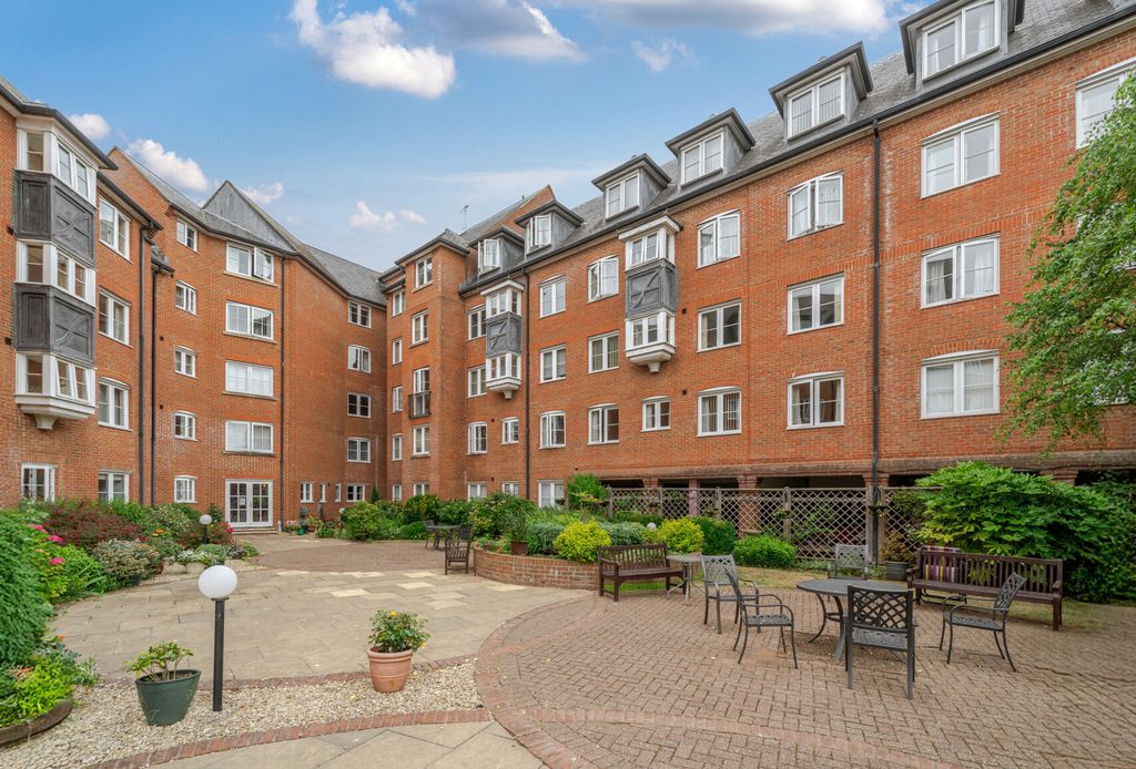 Property photo 1 of 10 1312647-3-68552c3...