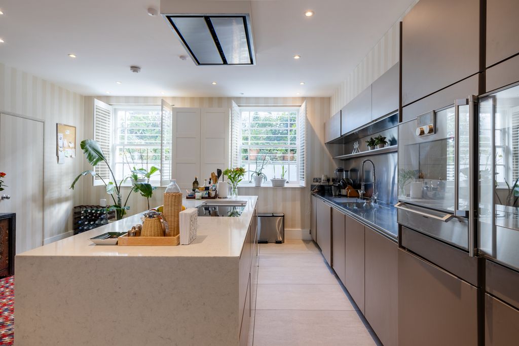 Property photo 1 of 37 Picture 1