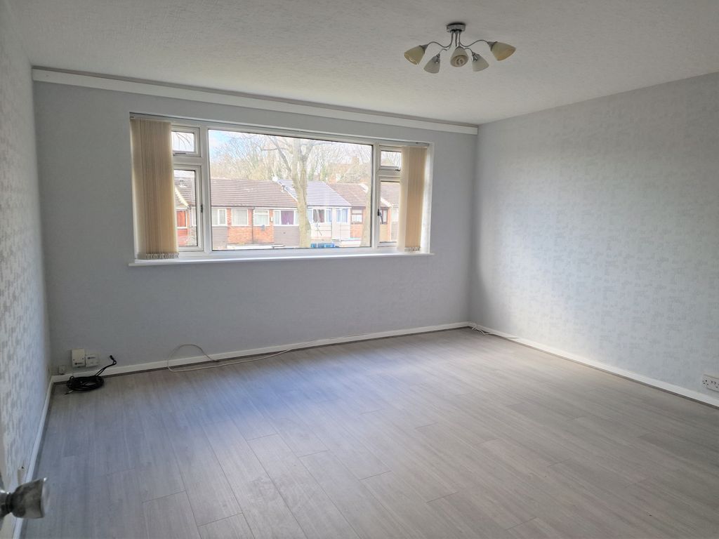 Property photo 2 of 6 Bathroom