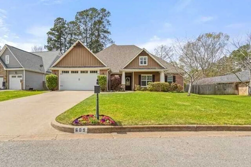 Property photo 1 of 31