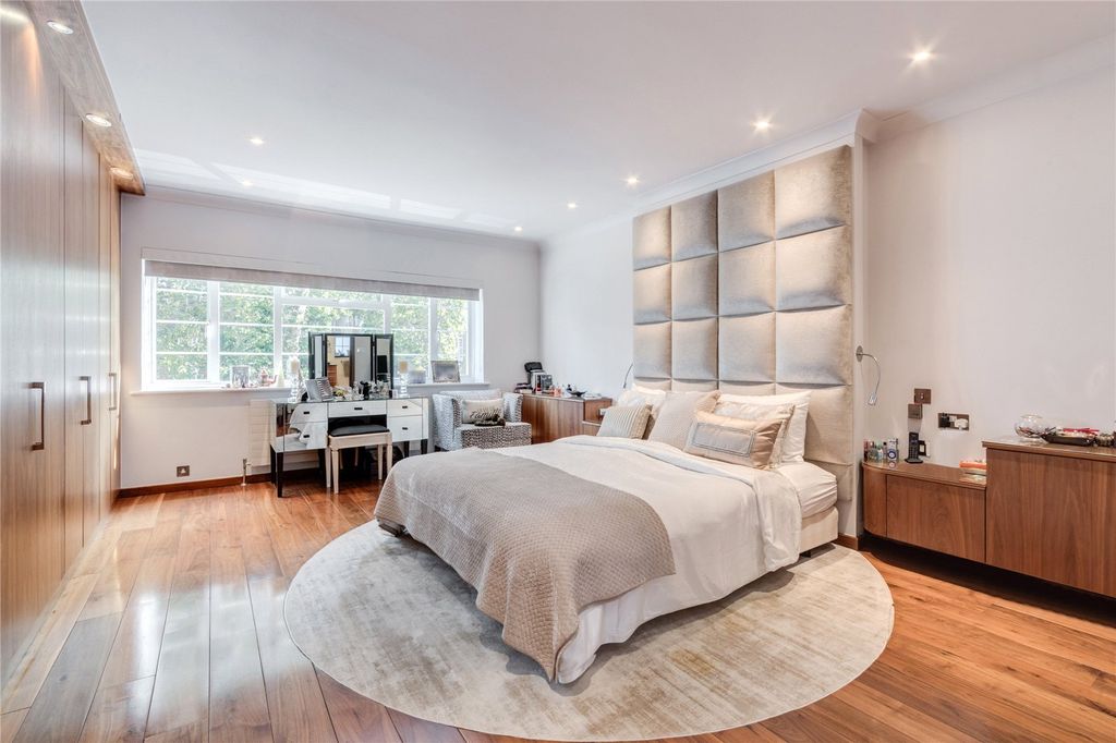 Property photo 3 of 24