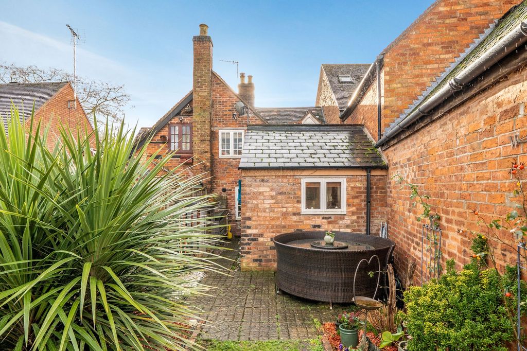 Additional image 18 of 2 bed terraced house for saleNewlands, Pershore WR10