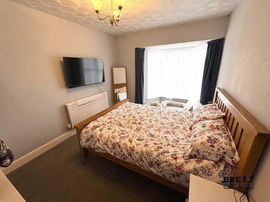 Additional image 7 of 4 bed end terrace house to rent56 John Street, Neyland, Milford Haven, Pembrokeshire. SA73