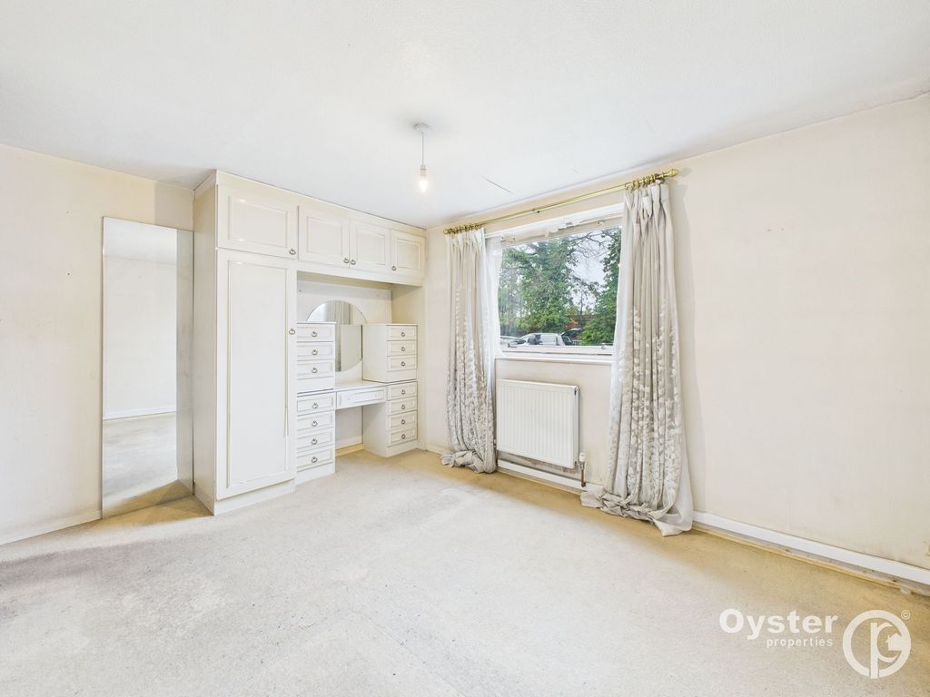 Property photo 2 of 10 Bedroom 1