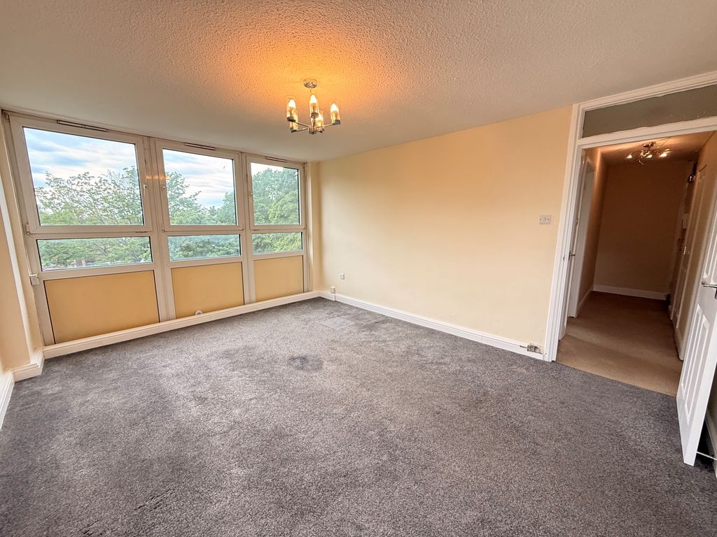 Property photo 2 of 7 Bedroom