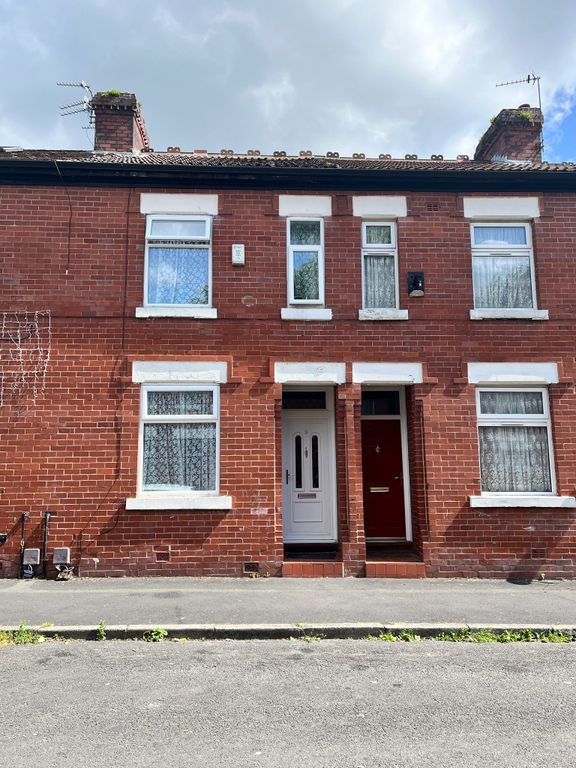 Property photo 1 of 12