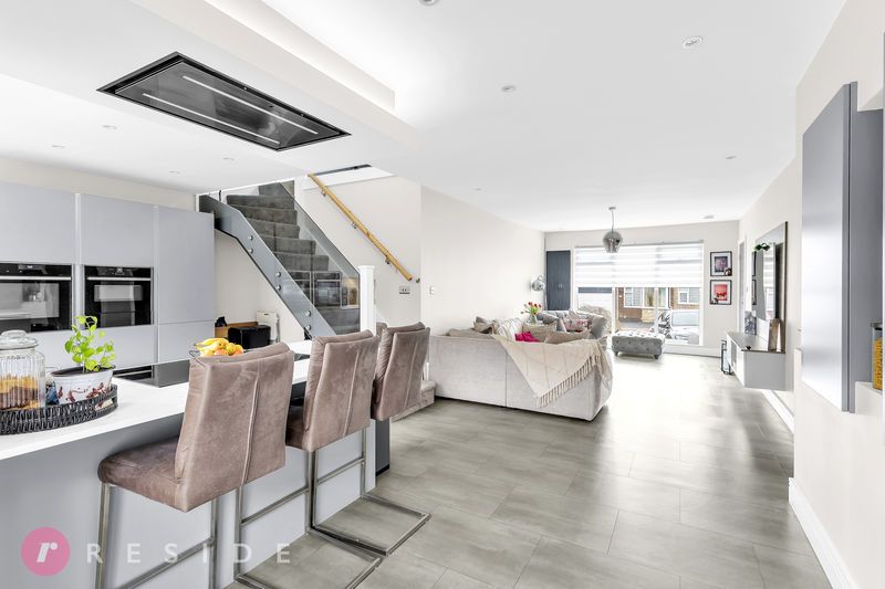 Property photo 1 of 21 Kitchen & Dining