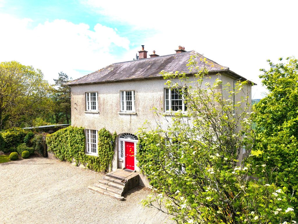 Property photo 1 of 59
