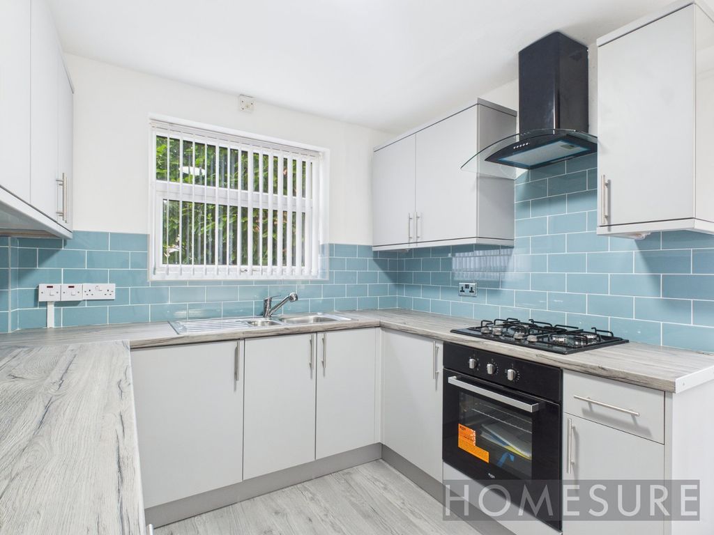 Property photo 2 of 31 Picture No. 03