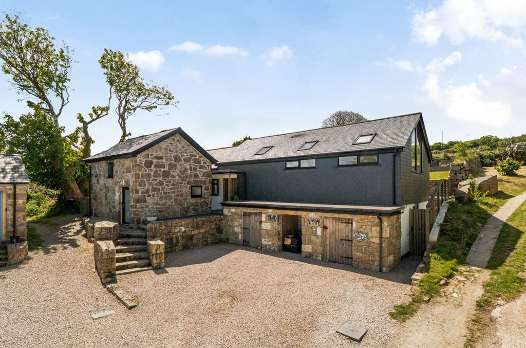 Property photo 1 of 25 1456710-2-6A0219F...
