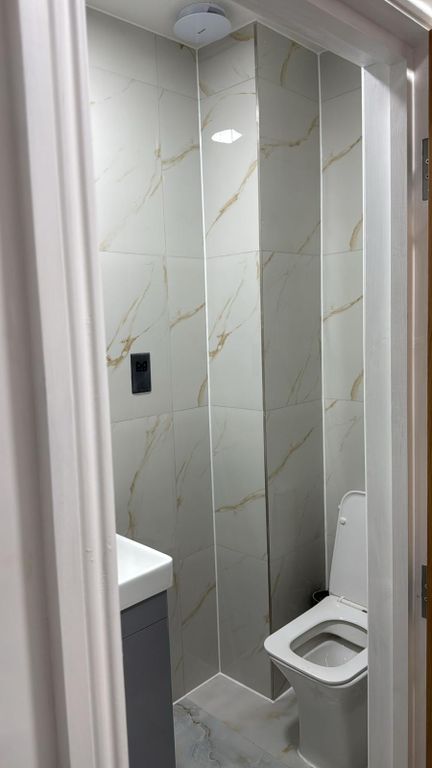 Property photo 3 of 6 Gallery